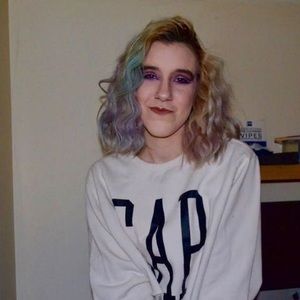 Meet your Posher, Becky